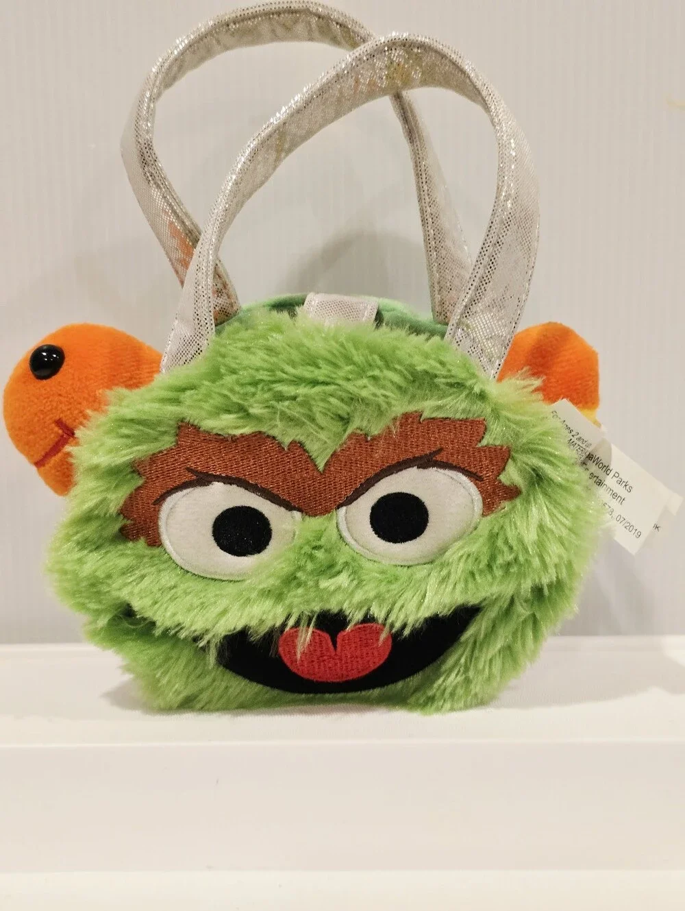 Sesame Place Oscar The Grouch Plush Purse with Worm Sea World Busch Gardens